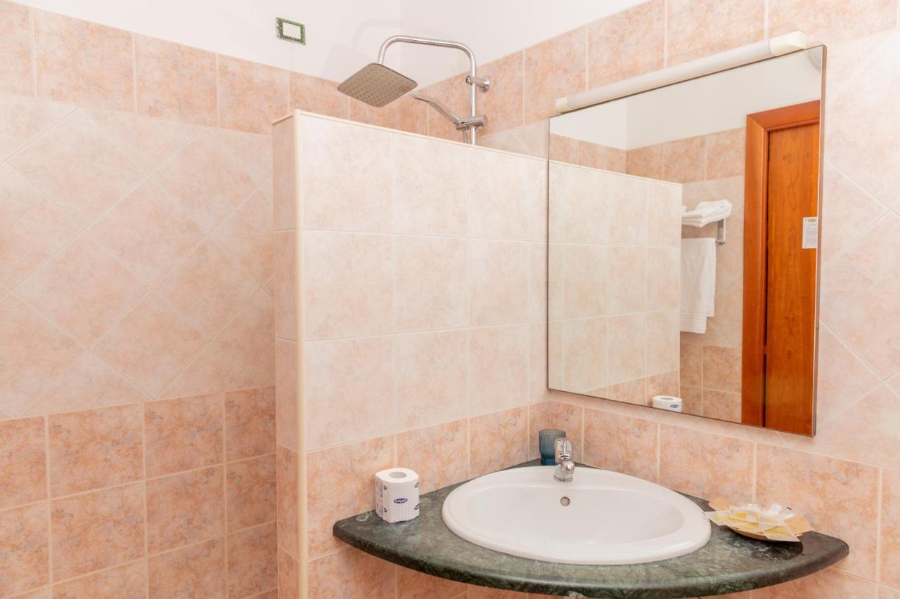 B&B Puerto Seguro Пиццо Экстерьер фото