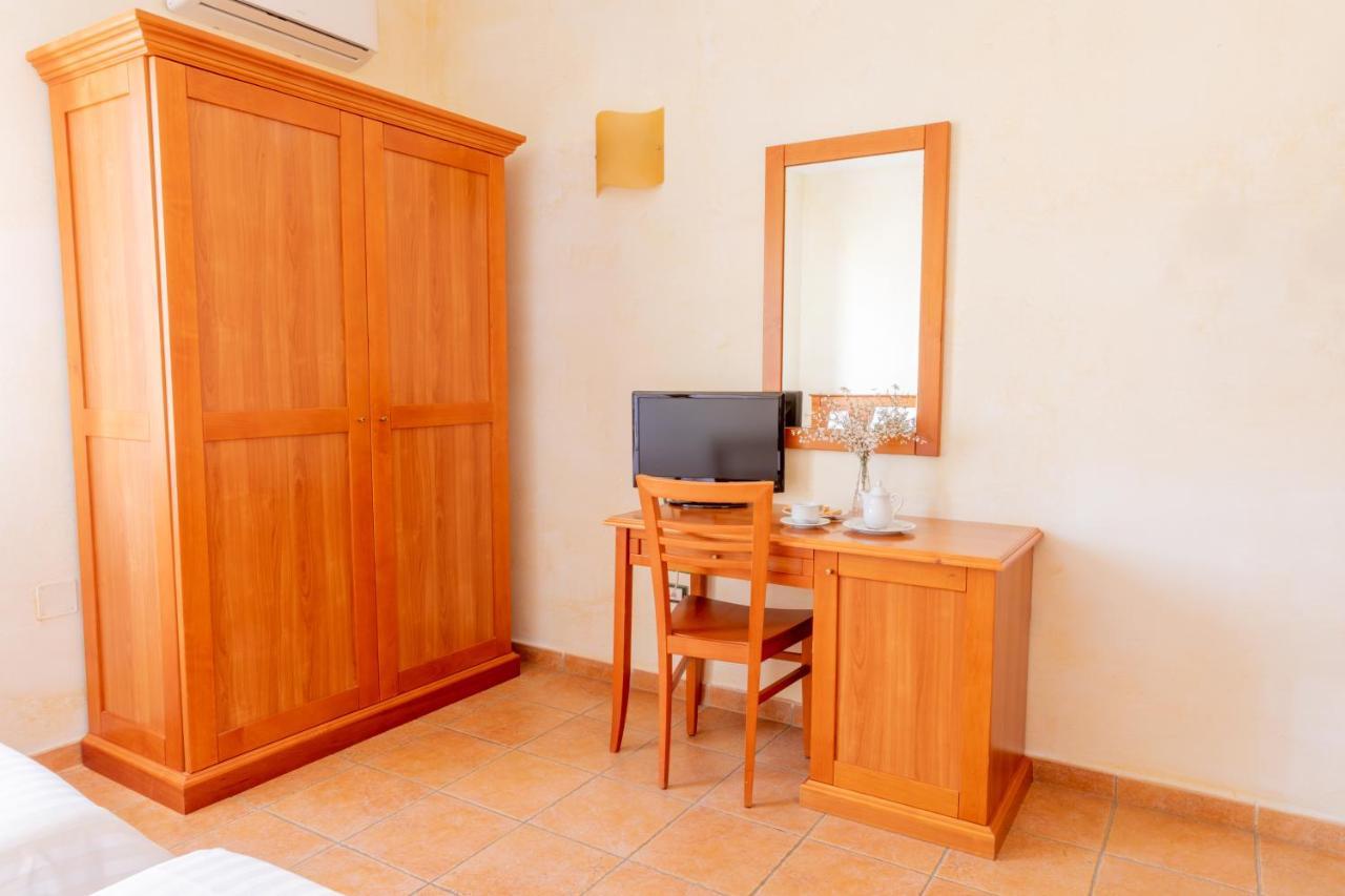 B&B Puerto Seguro Пиццо Экстерьер фото