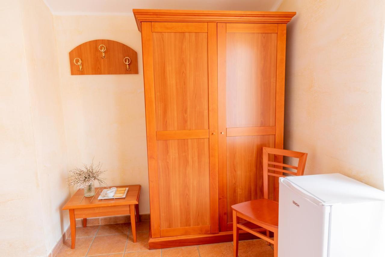 B&B Puerto Seguro Пиццо Экстерьер фото